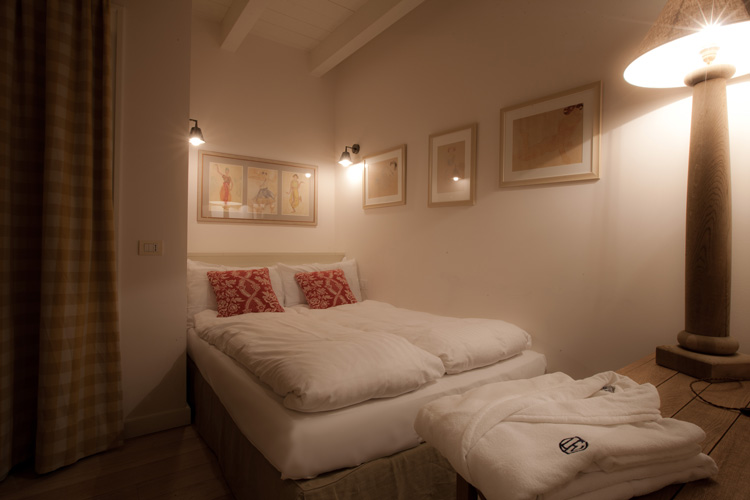 Camera da letto trilocale in affitto a Livigno